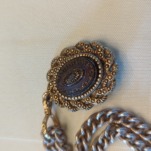 Vintage Sarah Coventry Old Vienna Necklace - Picture 2 of 3